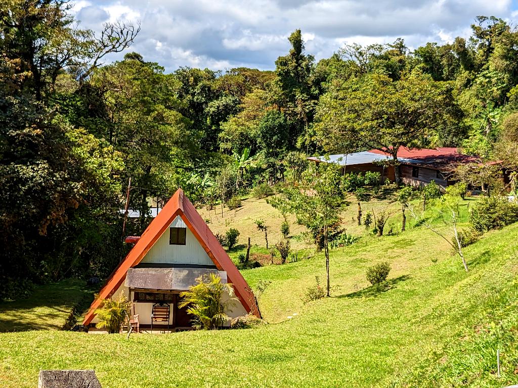 Rustic rural cabins up in the mountains of Arancibia